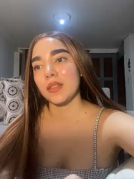 Chat +18 de DulceChloe99 ao vivo