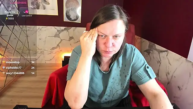 Chat +18 de KellyPerfection ao vivo