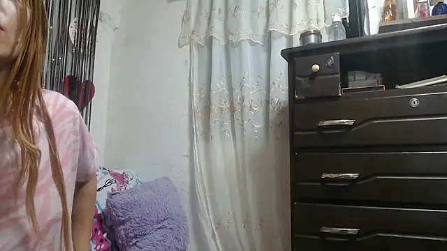 Chatroom XXX en direct de valerivegass