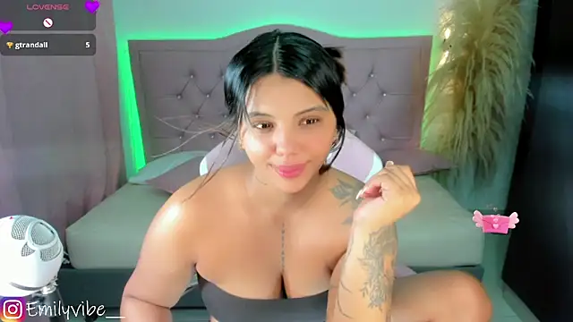 Chat +18 de Ashley_dolll ao vivo