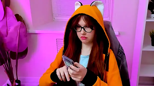 CarolGiggly's Live XXX Chat