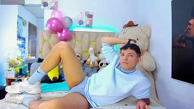 patrick_sanzz's Webcam Show