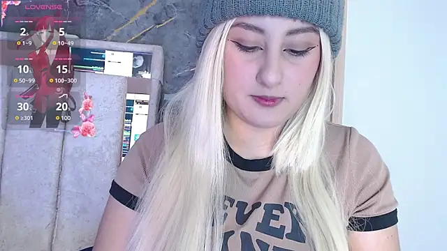 Hazumi_Tsu – Naživo XXX chat