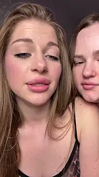 LeilaFloraX's Live XXX Chat