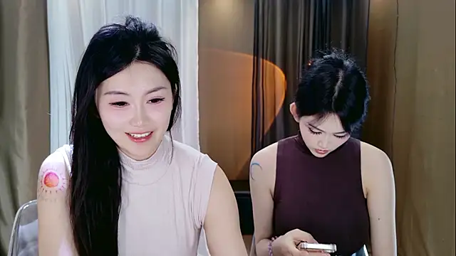 XXX chat uživo modela Banana-Milk69