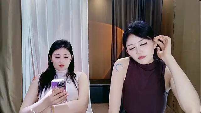 Banana-Milk69's Webcam Show
