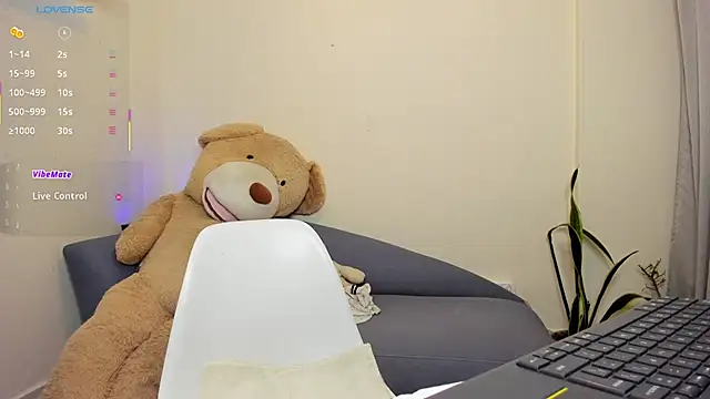taylorlivee 现场XXX聊天