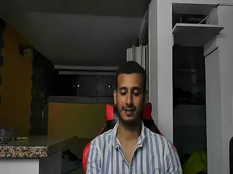 talktome4's Live XXX Chat
