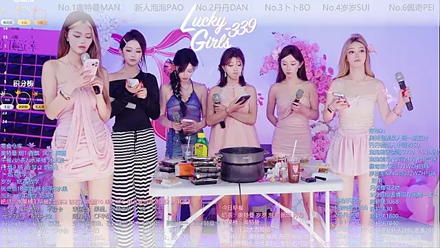 Luckygirls-339 Show in webcam
