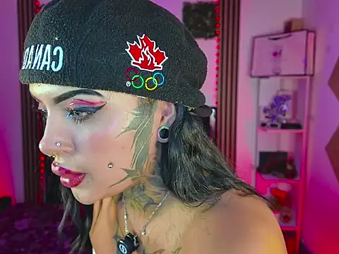 Chat +18 de LauriInk1 ao vivo