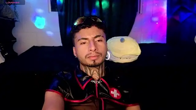 Chatroom XXX en direct de JuanCamiilo_66