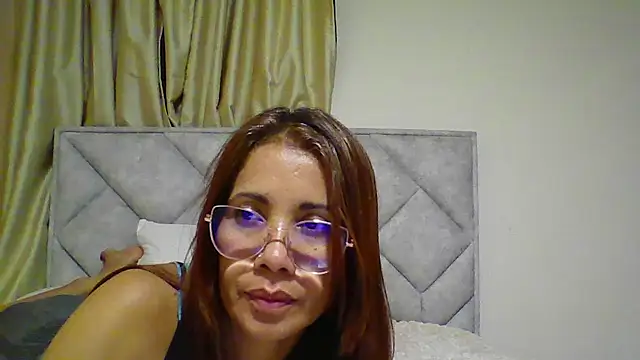 Chat XXX en directo de camila_star10