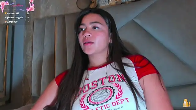 Chat XXX ao vivo de KimDevinne