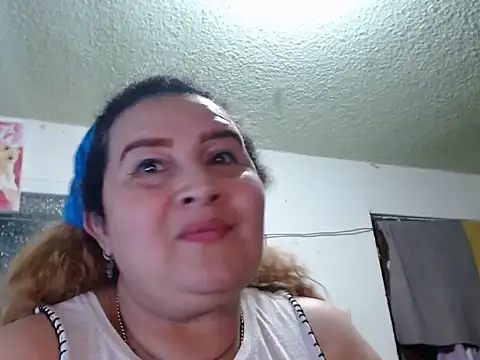 XXX chat uživo modela Perla1981--