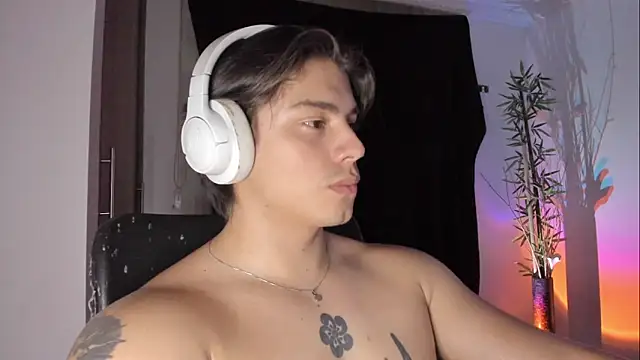 Chat XXX en directo de Giordano_Russo