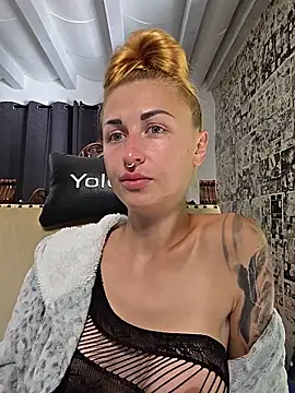 kylie_blck Obrolan Langsung XXX