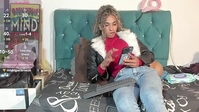 Chat XXX en directo de StefanyMiler