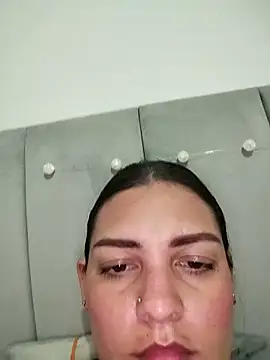 Chat XXX en directo de Mia_Hampton