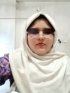 Chat XXX en directo de Nusrat-N
