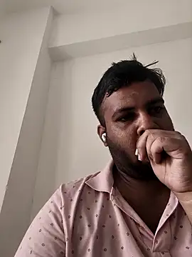vinay_smalldick Adlı Modelin Web Kamerası Şovu