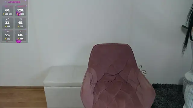 LadyLiia live XXX chat