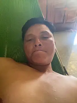 hotboy2x's Live XXX Chat