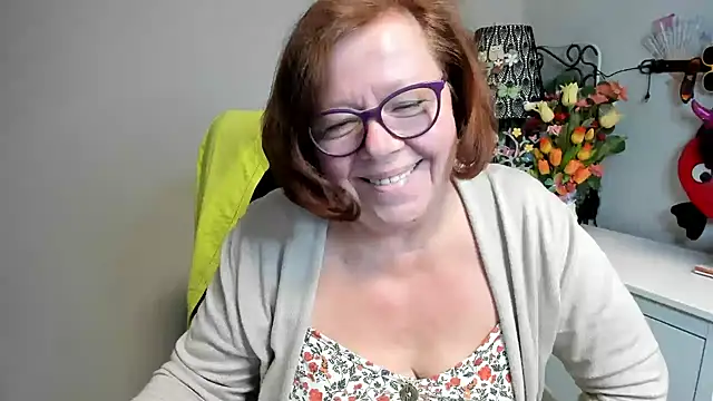 Adelewildx 网络视讯表演