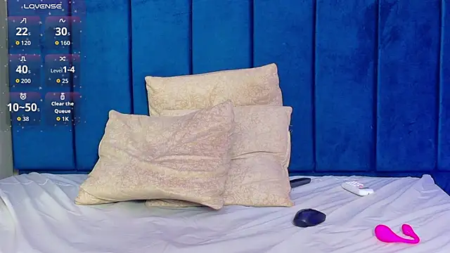 kiaratentation's Webcam Show