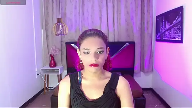 Chat +18 de luisa__torres ao vivo