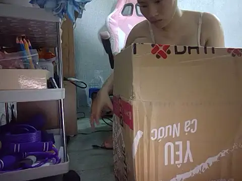 Ly-ny – Naživo XXX chat