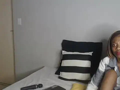 SlimGemZA live XXX chat