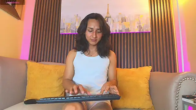 Elisasue Adlı Modelin Web Kamerası Şovu