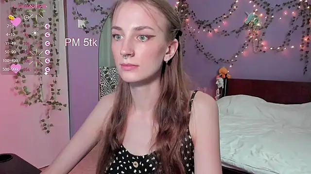 Crystal1nn's Live XXX Chat