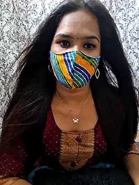 Chat +18 de Tamil_Charu_ ao vivo