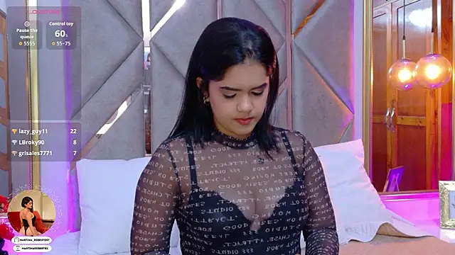 Chat XXX en directo de Martina-Roberts-