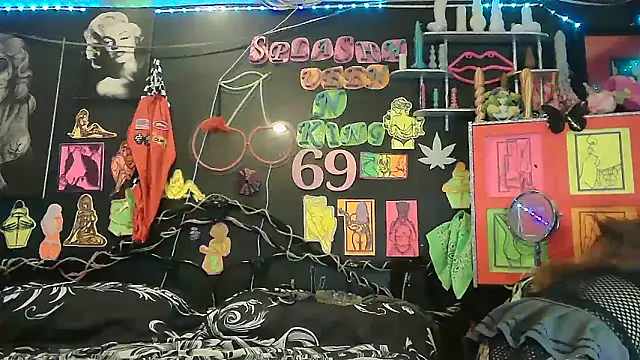 Splash_Queen420 Adlı Modelin Web Kamerası Şovu