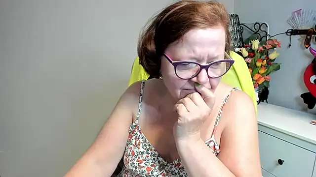 Chat XXX en directo de Adelewildx