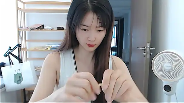 Mimi-cnbaby's Live XXX Chat