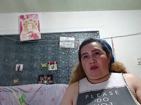 Chat XXX en directo de Perla1981--