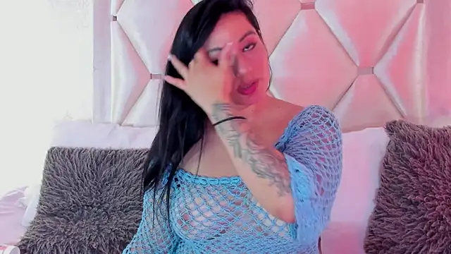 Show modela SeleneCarter na web-kameri