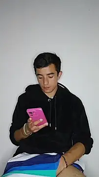 Chat XXX en directo de Thick_Cock