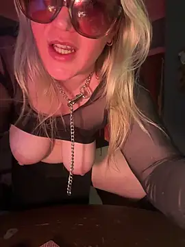 Granlady7 Adlı Modelin Canlı XXX Sohbeti