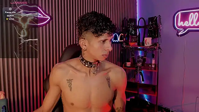 Maximoking26's Webcam Show