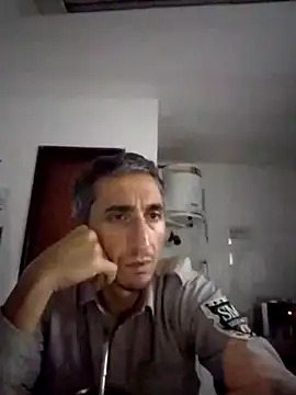 Alejandro83bsf Show in webcam