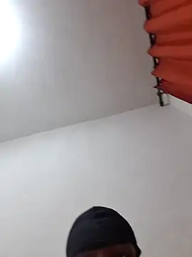 Claudioxavier2's Webcam Show