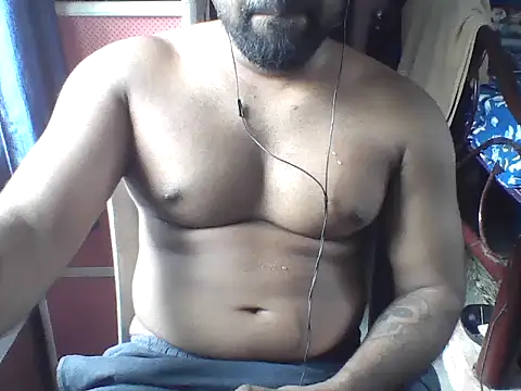 Show modela hot_to_handel na web-kameri