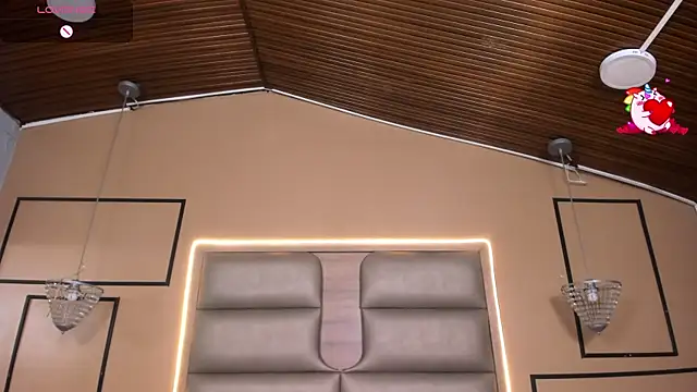 CAYLINCOLLINS 现场XXX聊天