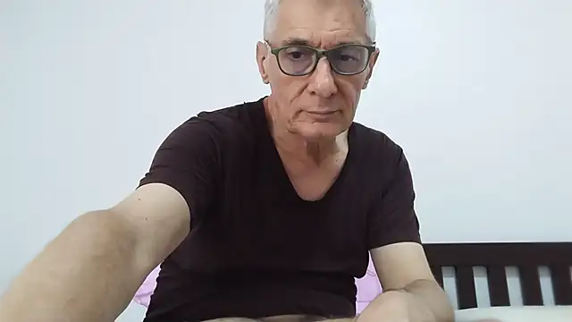 Chat +18 de BIGUNCUTHARDCOCK ao vivo