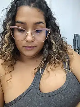 Chat +18 de BrendaGirs ao vivo