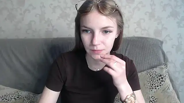 Chatroom XXX en direct de HitGyrl
